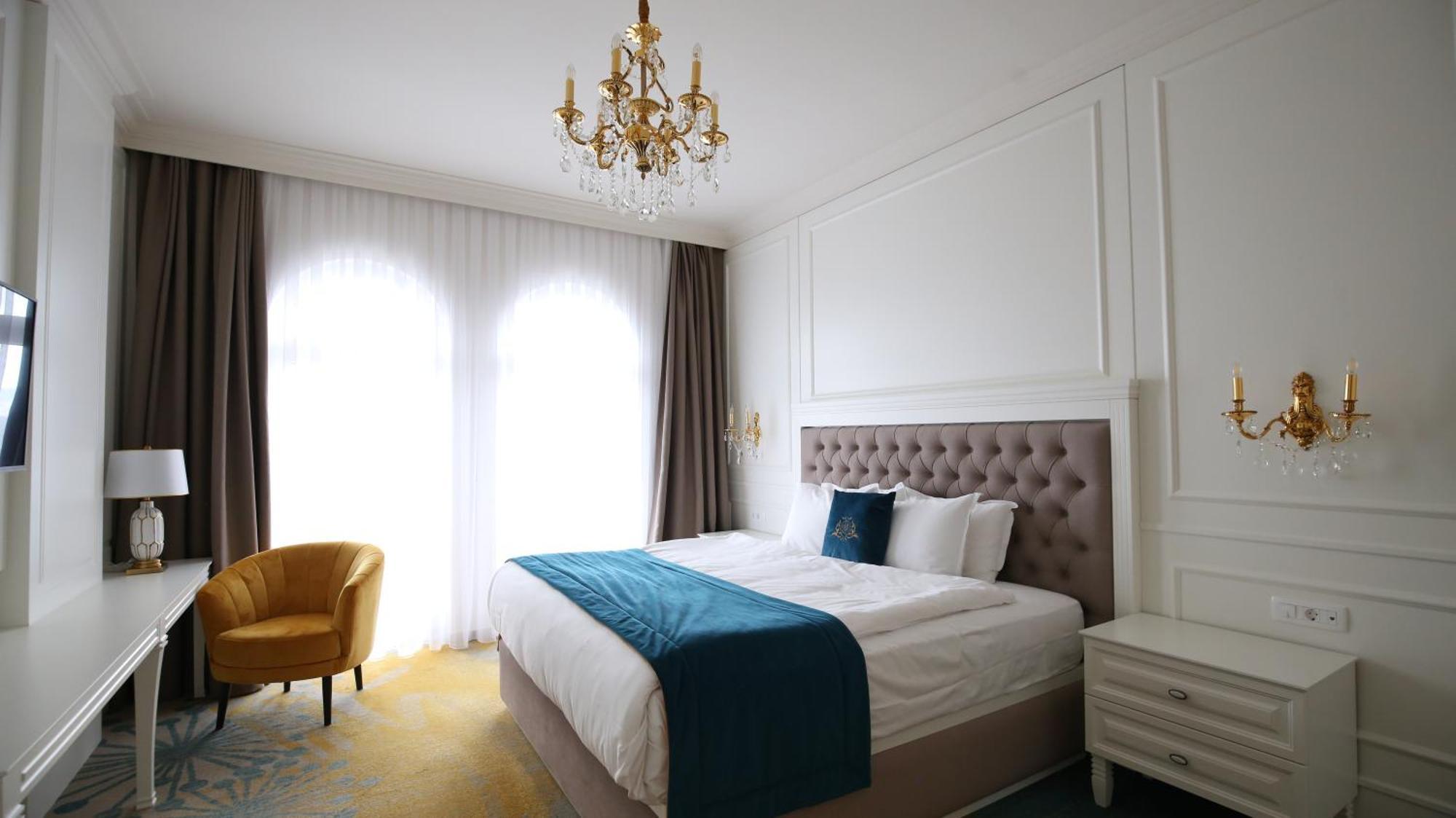 Grand Hotel Belushi Boge エクステリア 写真