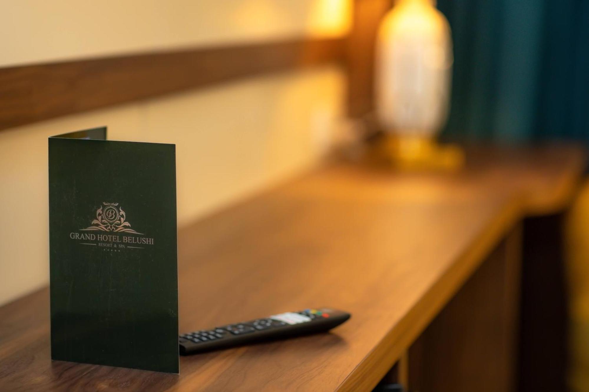 Grand Hotel Belushi Boge エクステリア 写真